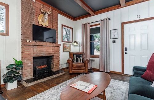 Arkadelphia House | Camp Wilson: A Curated Mid Century Bungalow Experience