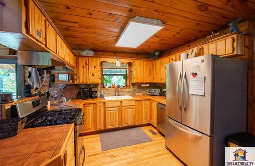 Mountain View Cabin | 🌅 CAPTAINS COOL WATER CABIN ~ PUBLIC BOAT LAUNCH 🚤 GREAT FISHING 🎣(CCWC)