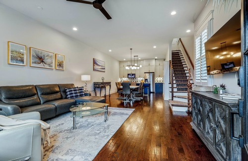 Salemtown House | Captivating Squeaky Clean 3 BR 3 BA Furn Home in Prized Downtown Neighborhood