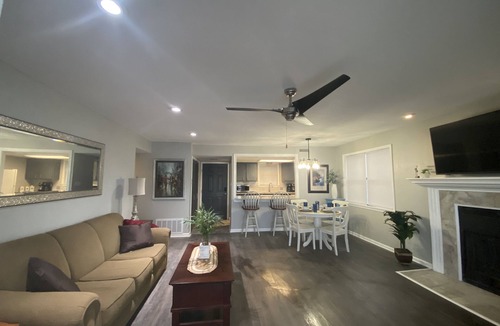 Lake Hamilton Condo | Catalina condo lakefront 7South 2BR/2BA balcony w/boat slip incl beautiful view