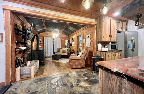 Hot Springs Village Cabin | Cedar Springs Cabin: Custom, Unique Experience