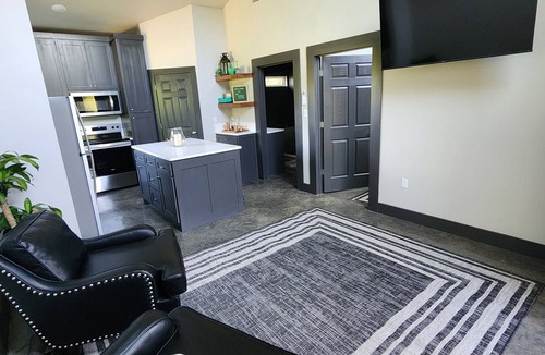 Caddo Valley House | Charming 1-bedroom house in Caddo Valley on the bank of the Caddo River