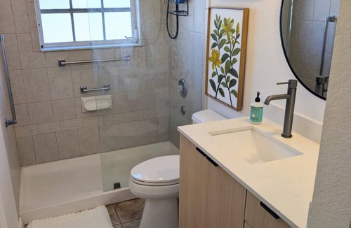 Southwest Ranches House | Charming 2-Bedroom Farmhouse Private Pool Retreat with Friendly Animals!
