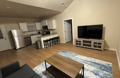 Chickasha House | Charming 2-bedroom house with WiFi, AC in wonderful Chickasha