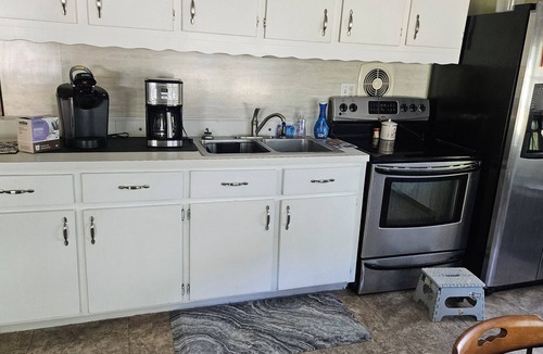 Stewart House | Charming 2-bedroom mobile home in Leatherwood Bay/KY Lake area, Dover,Stewart TN