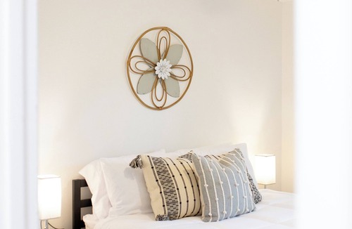 Capital View Apartment | Charming 2BR near Downtown Little Rock