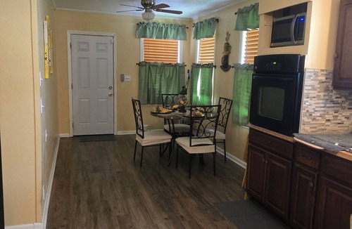 Lobdell/Woodale House | Charming 3-bedroom house with 2 baths. The home is in the middle of Baton Rouge