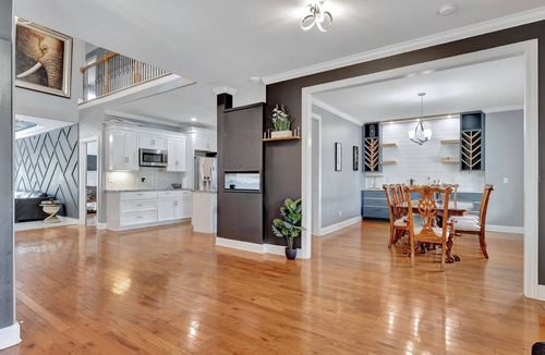 Buena Vista Villa | Charming 4-bedroom villa with WiFi, AC in welcoming Nashville