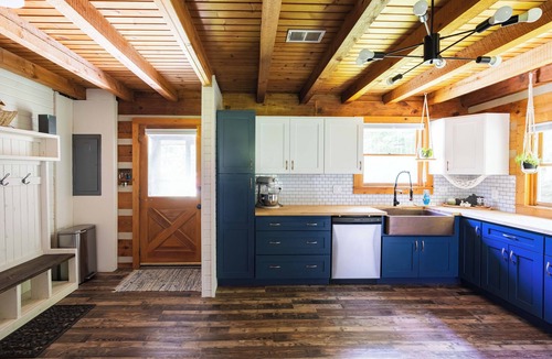 Fountain Run Cabin | Charming Cabin in the Woods