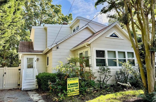 Country Club Estates Cabin | Charming Dog-Friendly Cottage, Walk to Rehoboth Beach, Private Yard & Parking!