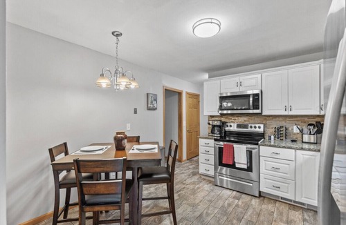 Burnsville House | Charming Family Home in Burnsville