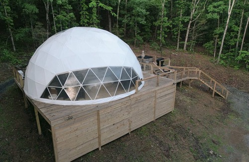 Wilburn House | Charming glamping dome in quaint Heber Springs