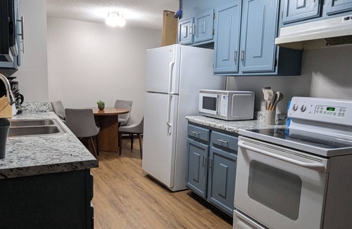 Kirksville House | Chessmen's Corner - Pool Table and Trailer Parking