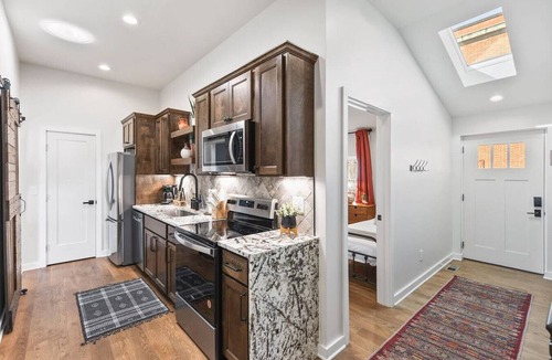Greenwood Condo | Chic and Cozy -Walk to Bars, Coffee, Restaurants