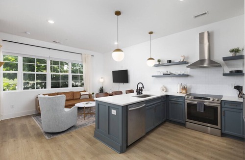 Cleveland Park House | Chic East Nashville Condo -Free Parking 3 miles to Broadway