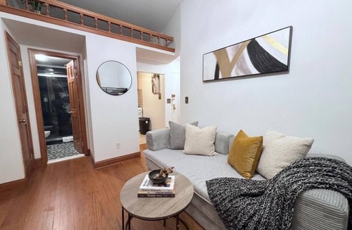 Lincoln Square Apartment | Chic & Spacious UWS Retreat - Steps to Central Park