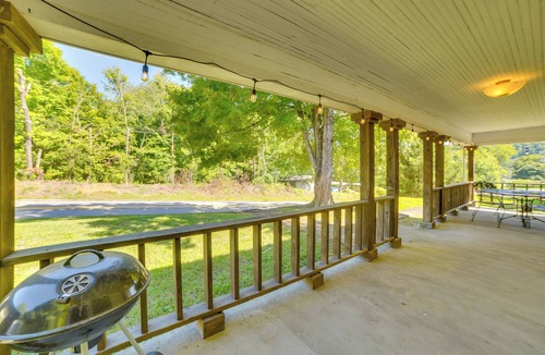 McKinnon House | Classic Stewart Home ~ 2 Mi To Boat Launch!