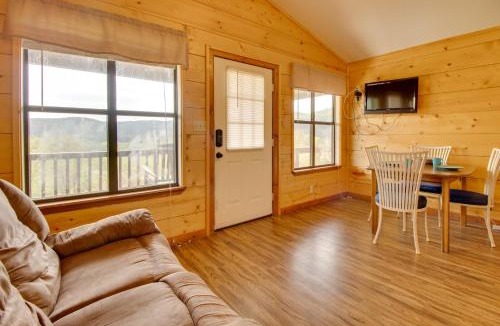 Mountain View House | Close to River and Hiking Cabin in Mountain View