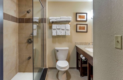 Batesville Hotel | Comfort Suites Batesville