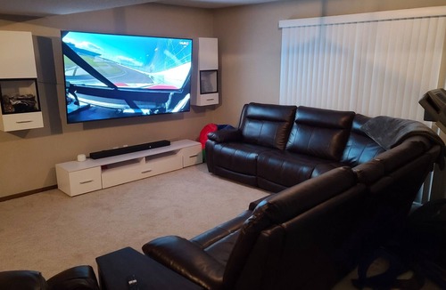 West St. Paul House | Comfortable 4-Bedroom Home Close to Everthing