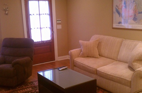 Hillsboro West End Condo | Comfortable and convenient in Hillsboro Village