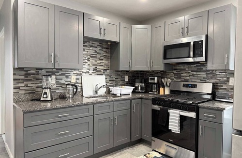 Milton Apartment | Comfortable and Spacious 3 Bed 25 Km from Gillette