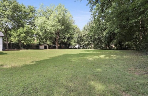 Woodbine House | Comfy Living in Nashville