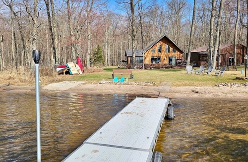 Birchwood House | Comfy, Serene Home with "Barndo Den" - ATV, FISH, PLAY, Relax!