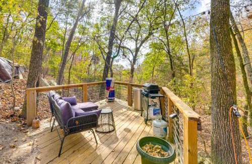 Lost Bridge Village Apartment | Community Perks Cozy Hideaway Near Beaver Lake