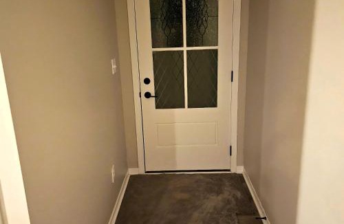 Rochester Apartment | Contemporary 2BR, 2 and half BA Furnished Townhome Minutes from Mayo Clinic