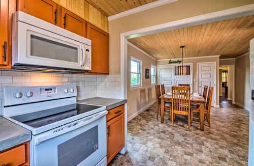 Byrdstown Cottage | Cottage Near Dale Hollow Lake w/Fire Pit & Grill
