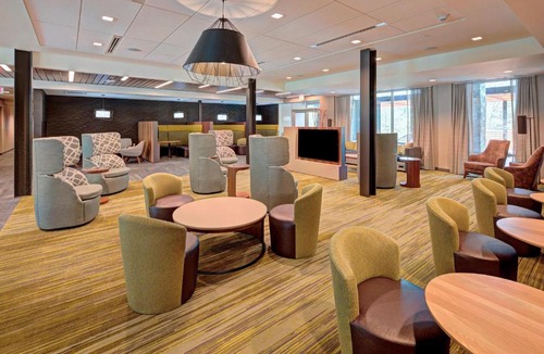 Appleton Hotel | Courtyard by Marriott Appleton Riverfront