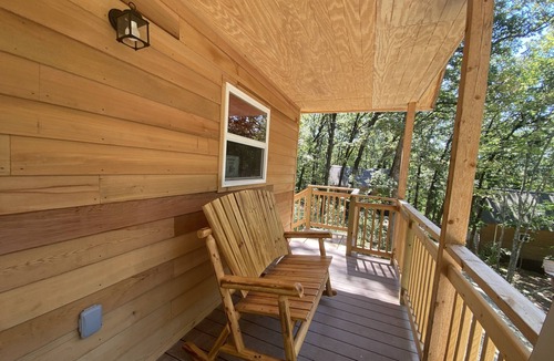 Winslow Cabin | Cowboy Cabin is a quiet place to camp in the woods with the amenities of home.