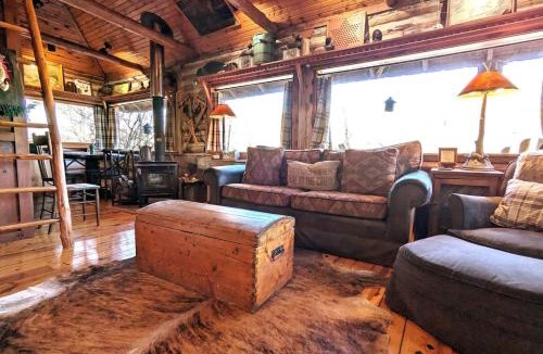 Eureka Springs House | Coyotes Rest Lake Lucerne 8