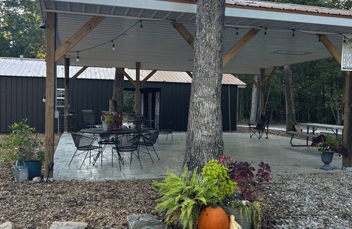 Mountain View Cabin | Cozy 1-bedroom cabin in quiet campground surrounded by nature.