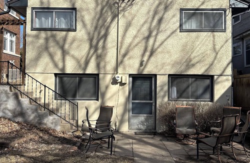 Summit Hill House | Cozy 1-bedroom house in tranquil Saint Paul with AC, WiFi