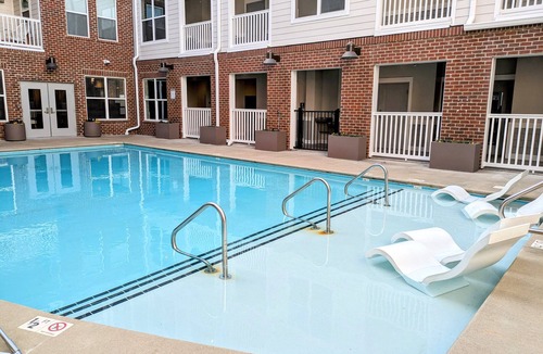 South Nashville Apartment | Cozy 1Br Near Downtown + Free Parking + Wifi+ Pool