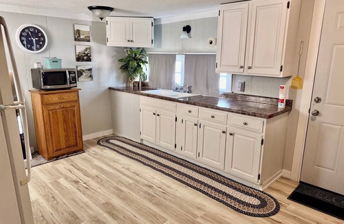 Harpers Ferry House | Cozy 2-Bedroom River Town Retreat – Sleeps 6-8 - Walking distance to the River