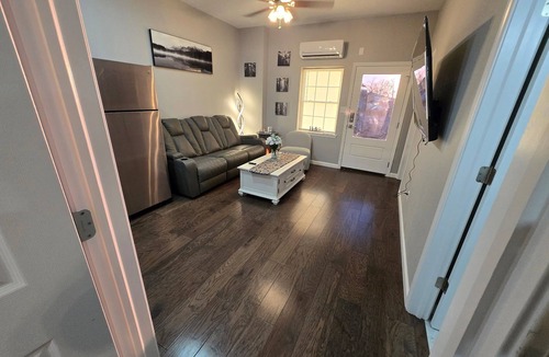 Uniontown House | Cozy 2-bedroom triplex unit in charming Van Buren with AC