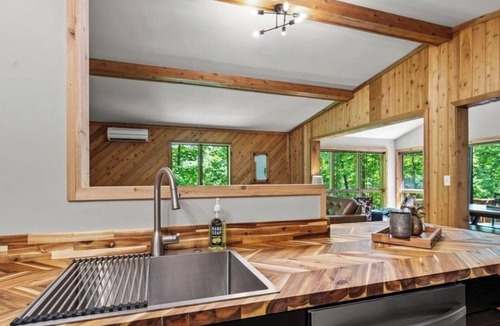 Cumberland Cabin | Cozy 3-bedroom cabin on beautiful Sand Lake in lovely Cumberland, WI.