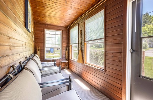 Wisconsin Dells Cabin | Cozy 4-Bedroom Cabin in Wisconsin Dells · Sleeps 10 · Wi-Fi & AC