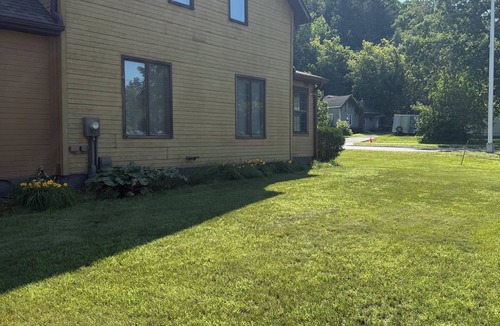 Wisconsin Dells Cabin | Cozy 4-Bedroom Cabin in Wisconsin Dells · Sleeps 10 · Wi-Fi & AC