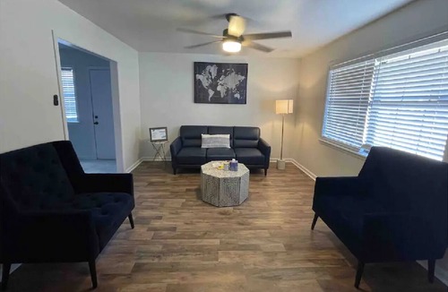 Blytheville House | Cozy Blue! n
