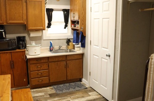 Thayer County Cabin | Cozy Cabin at The Rivers Edge
