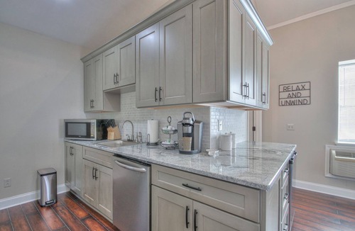 Mount Juliet Cabin | Cozy cabin offering the perfect space to hideaway!