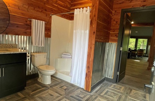 Mount Juliet Cabin | Cozy cabin offering the perfect space to hideaway!