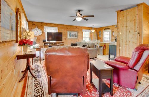 Byrdstown House | Cozy Cabin w/Grill & Fire Pit By Dale Hollow Lake