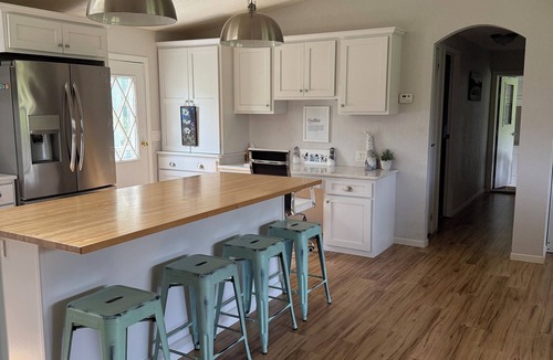 Decorah House | Cozy Clubhouse - with Scenic golf course views.