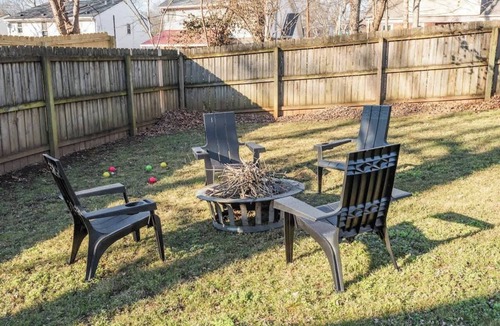 Greenwood House | Cozy East Nash Home w Big Yard