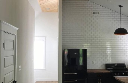 McFerrin Park House | Cozy Eastside Loft - Walkable to Restaurants!